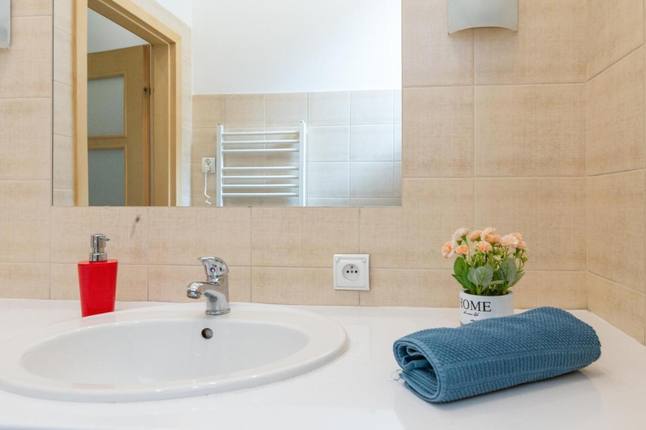 House Of Frida Apartment Красков Екстериор снимка